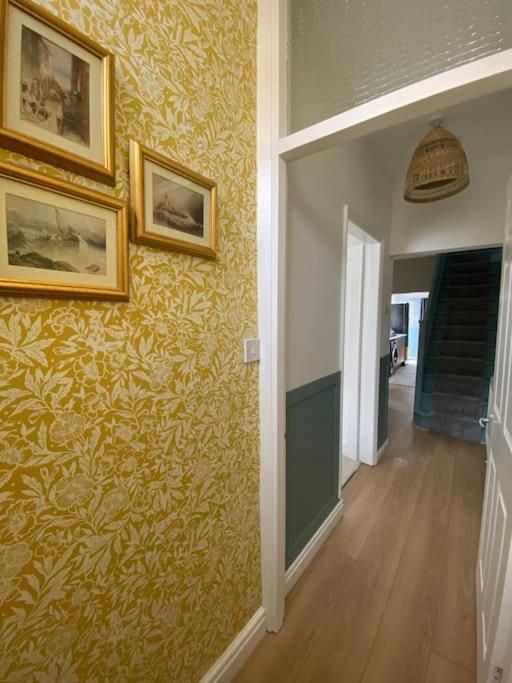 Sea Biscuit Cottage, Scarborough Exterior foto